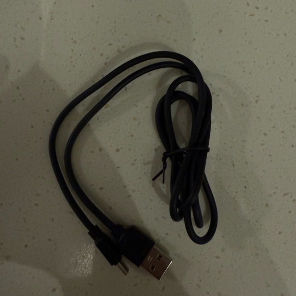 Black eBook Reader - Picture 6 of 6